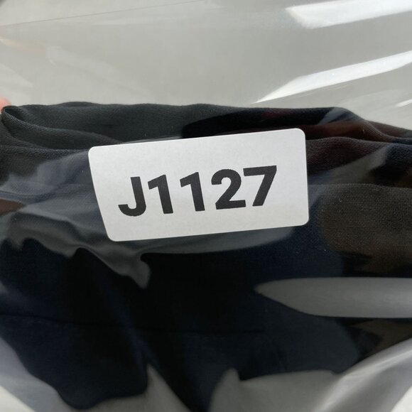 NEW Mario Serrani Women's S Black Comfort Stretch Capri Pants 23" Inseam - Picture 12 of 12